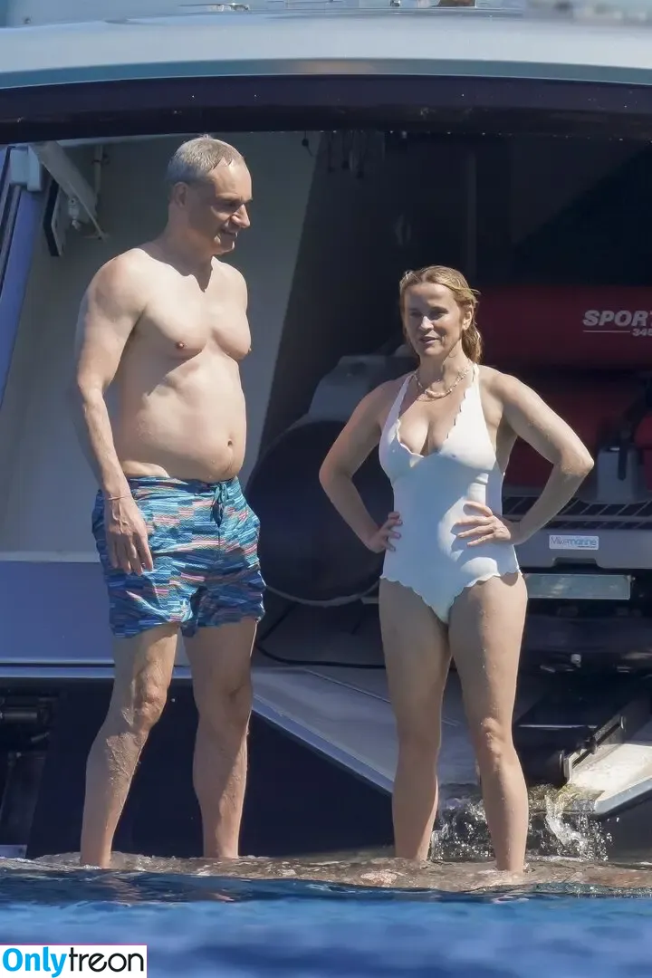 Reese Witherspoon nude photo #0419 (reesew / reesewitherspoon)
