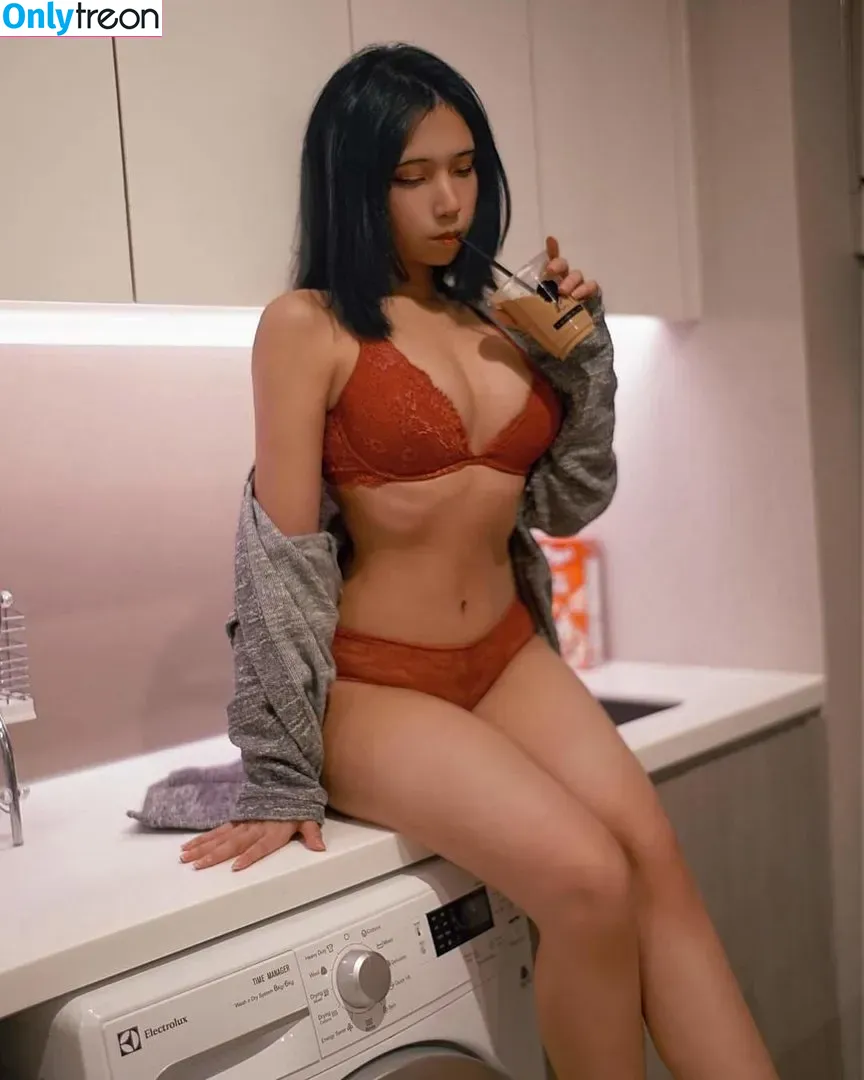 Refeen nude photo #0023 (Refina / referrals)