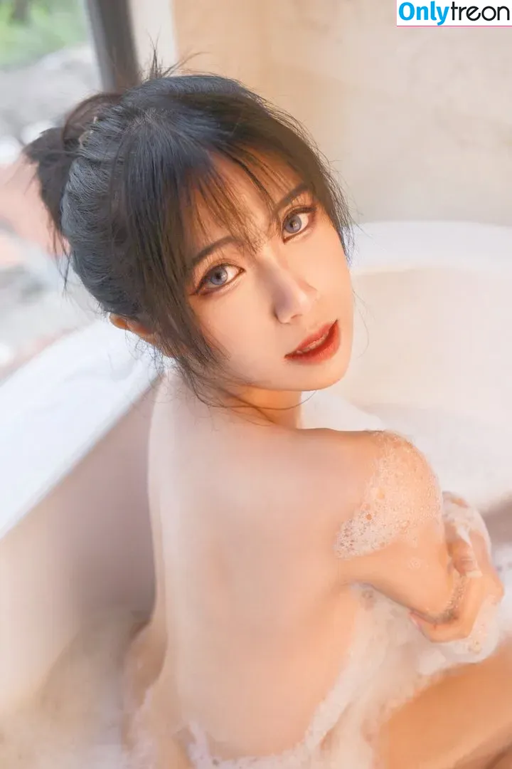 Refeen nude photo #0058 (Refina / referrals)