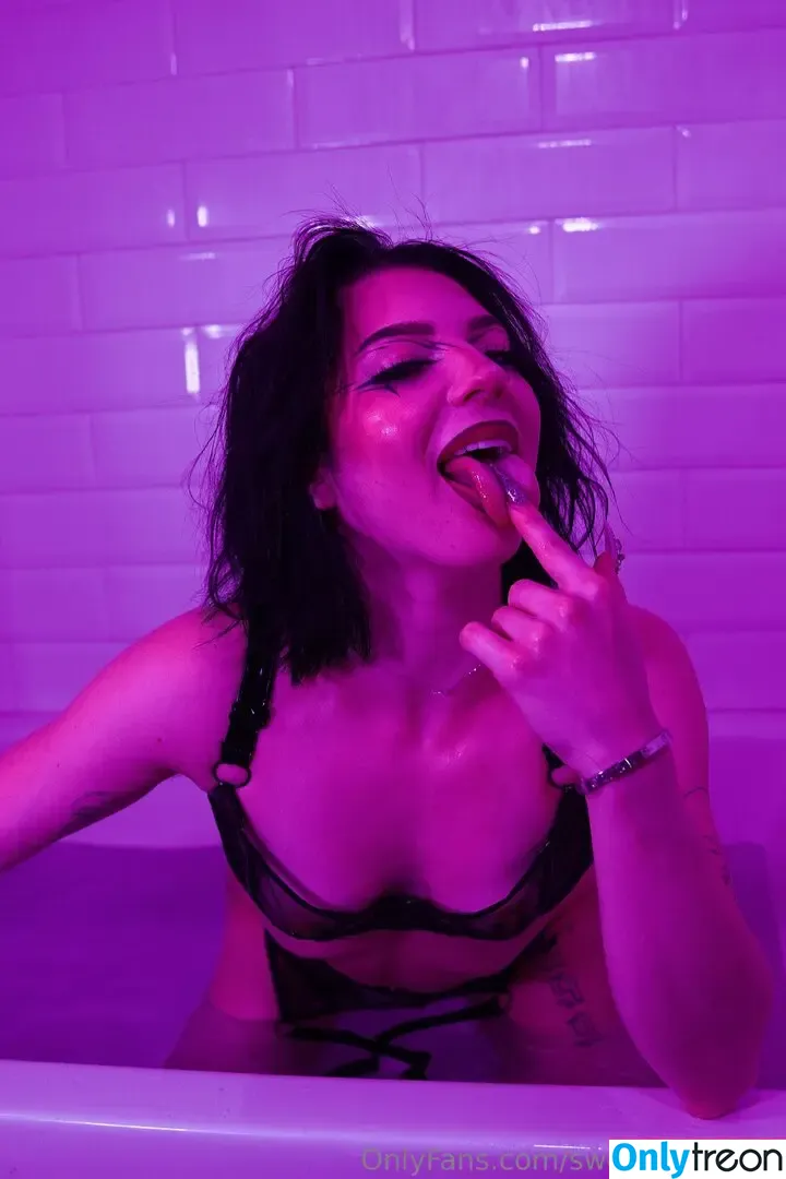 regangreyxo nude photo #0046 (regangreyxo)