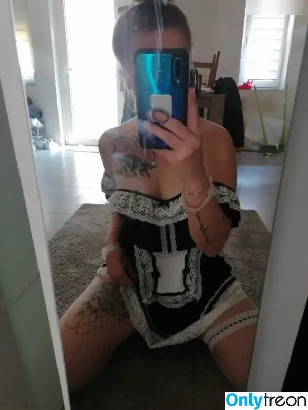 Reiina_Official nude photo #0008 (Reiina_Official)