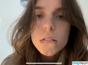 Remmy ASMR / remireaganasmr / remsreality nude photo #0011