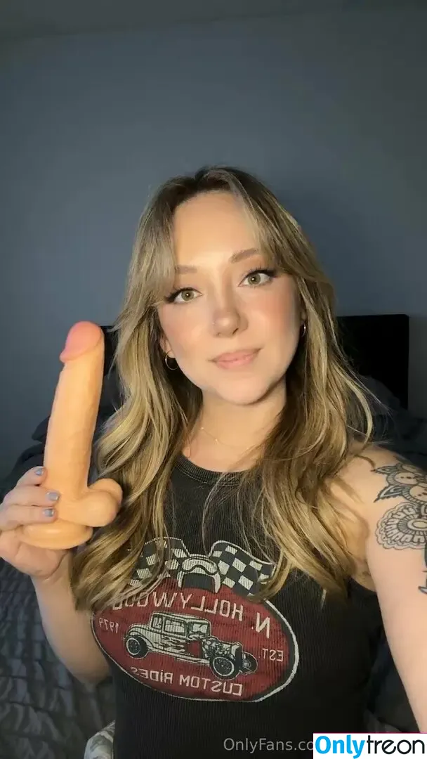 Remy Lacroix nude photo #1221 (RemyLaCroixxxxx / Remymeow / therealremylacroix)