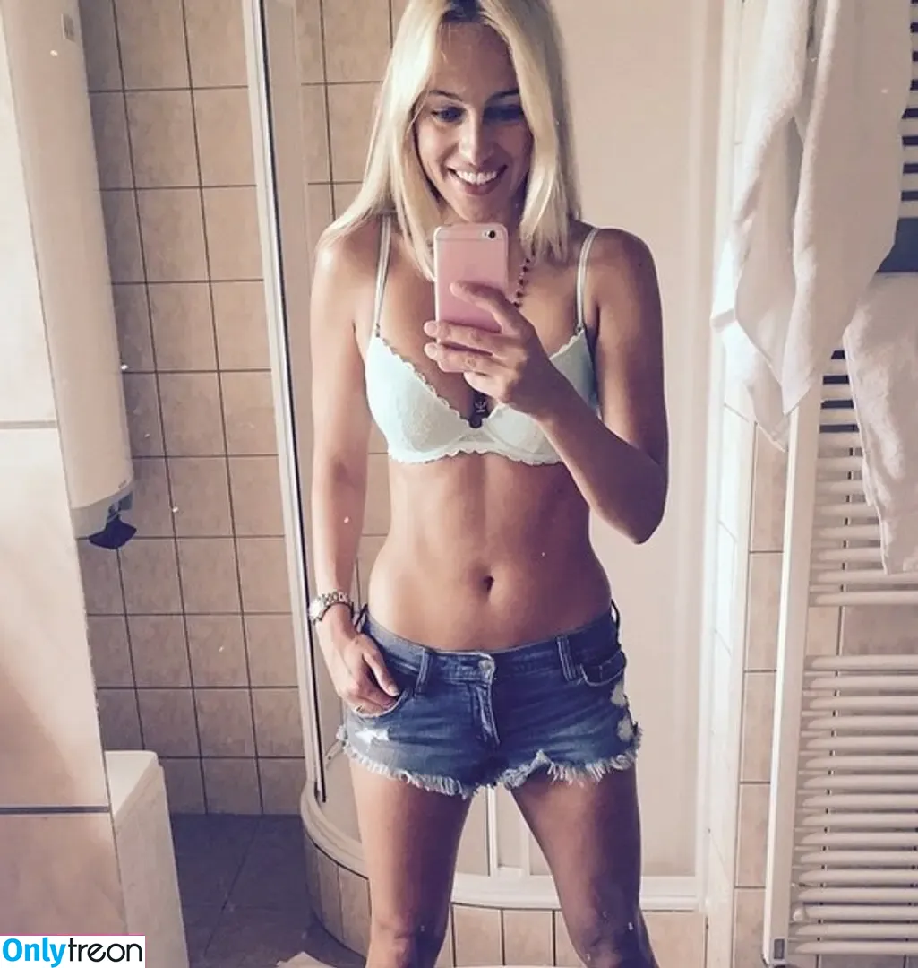 Renata Langmannova nude photo #0010 (renata_langmannova / renata_ri)