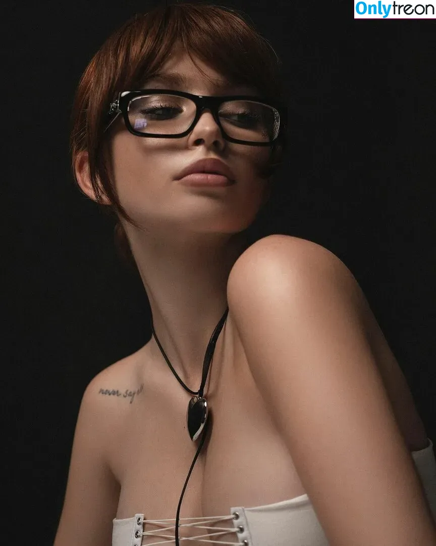 Renatarii nude photo #0391 (Renata Ri / renata_ri / renatarrii)