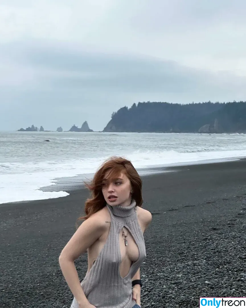 Renatarii nude photo #0432 (Renata Ri / renata_ri / renatarrii)