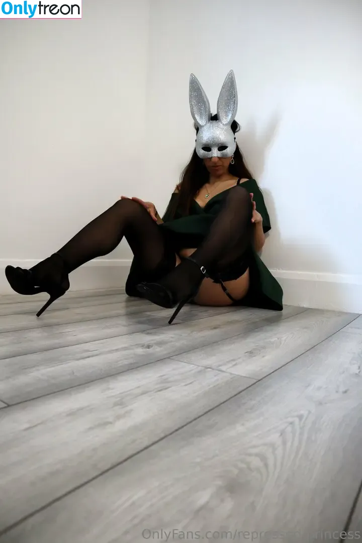 repressed-princess nude photo #0101 (PersianPrincess / WildPersian / emmamacdonaldinsta / persiangirl69)
