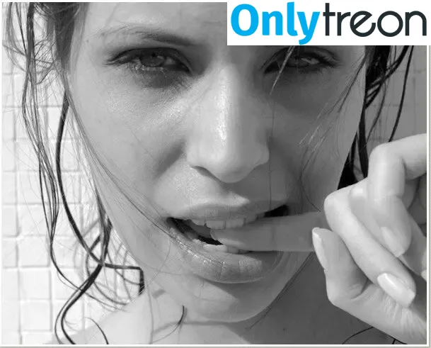 Revista Trip nude photo #0108 (revistatrip)