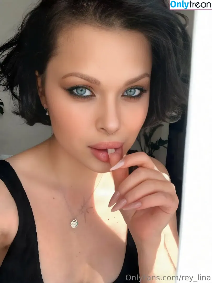 rey_lina nude photo #0033 (rey_lina)