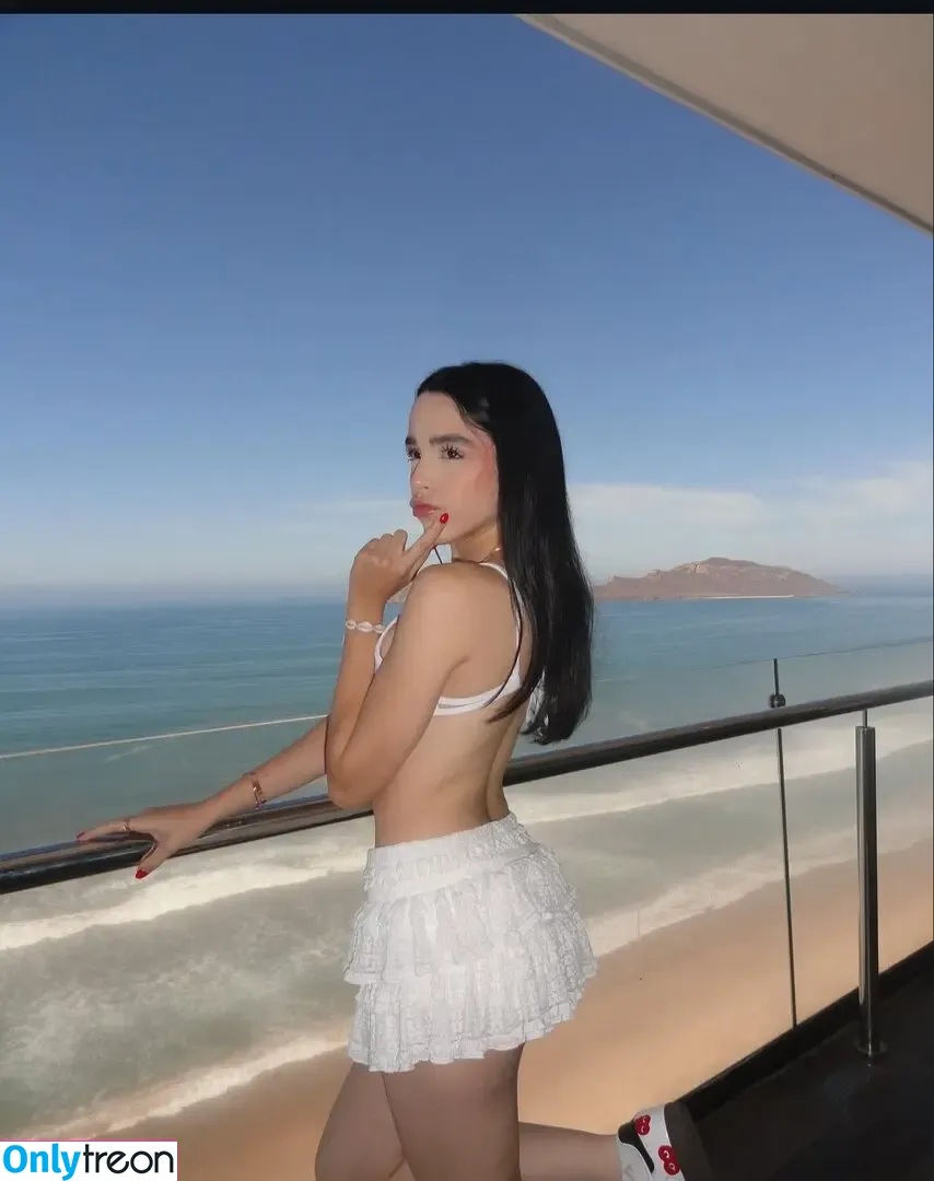 Reyna.ast nude photo #0041 (Reynita)