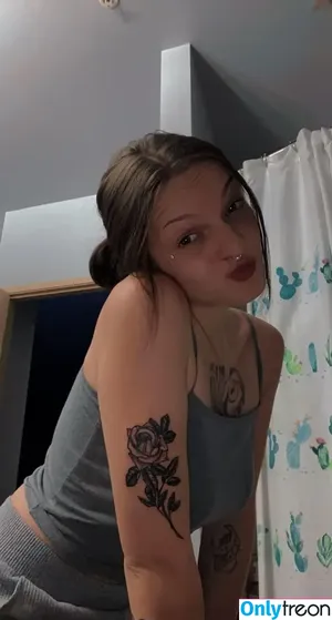 Rhiannon Jena / planetrhiannon / rhiannonjames / rhiannonxxd nude photo #0007