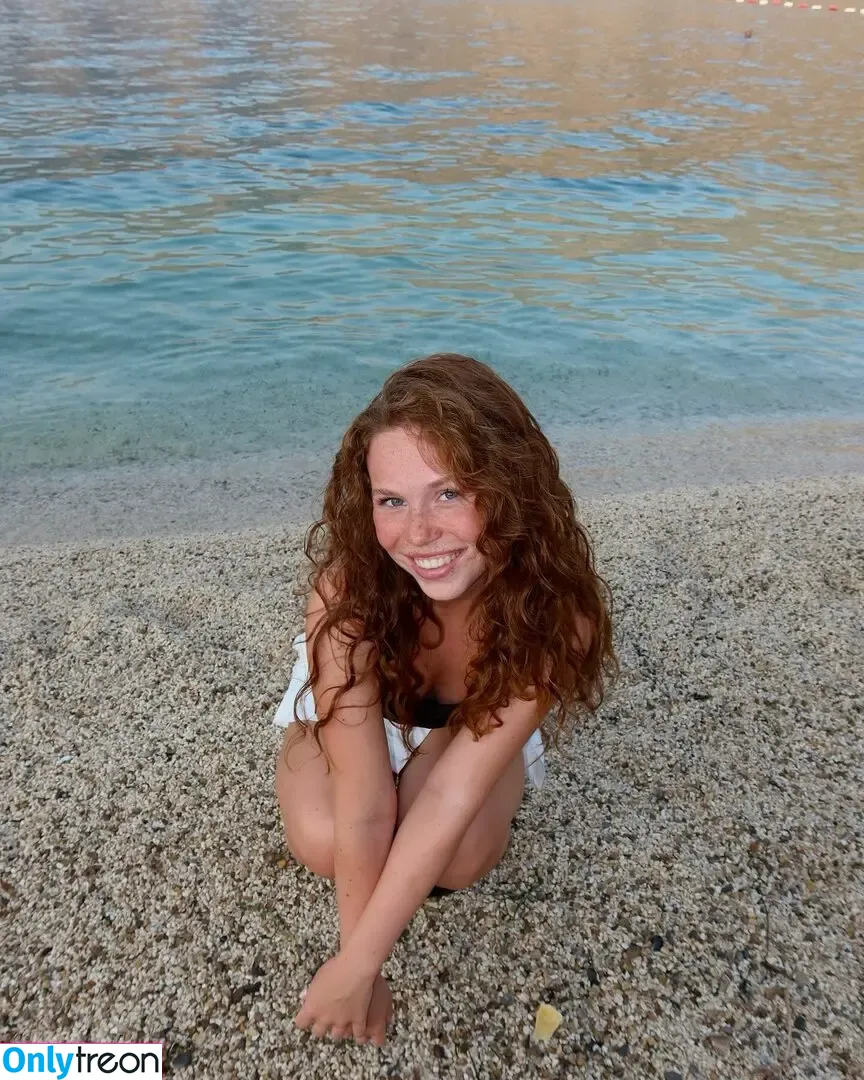 Rhodé Kok nude photo #0010 (rhodeekok)