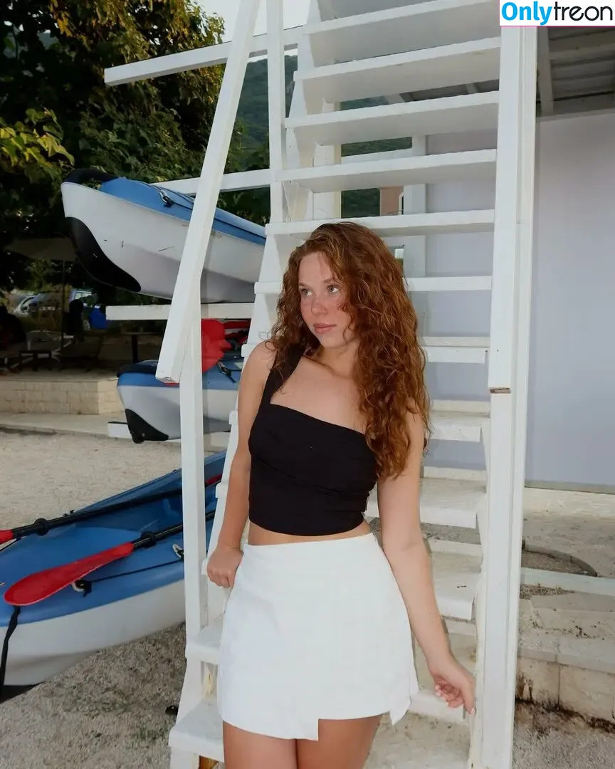 Rhodé Kok nude photo #0011 (rhodeekok)