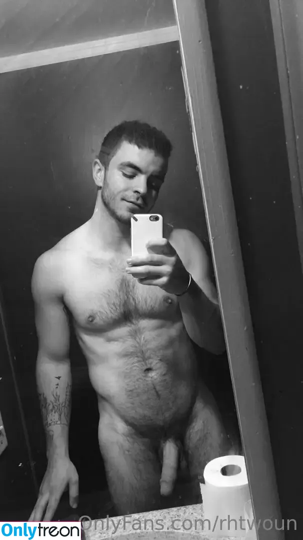 rhtwoun nude photo #0003 (_ray2low)