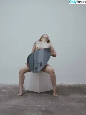 Richtigunkreativ nude photo #0004