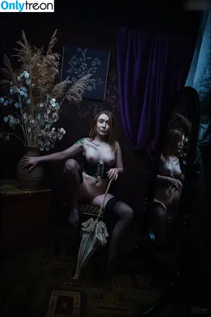 Richtigunkreativ nude photo #0016
