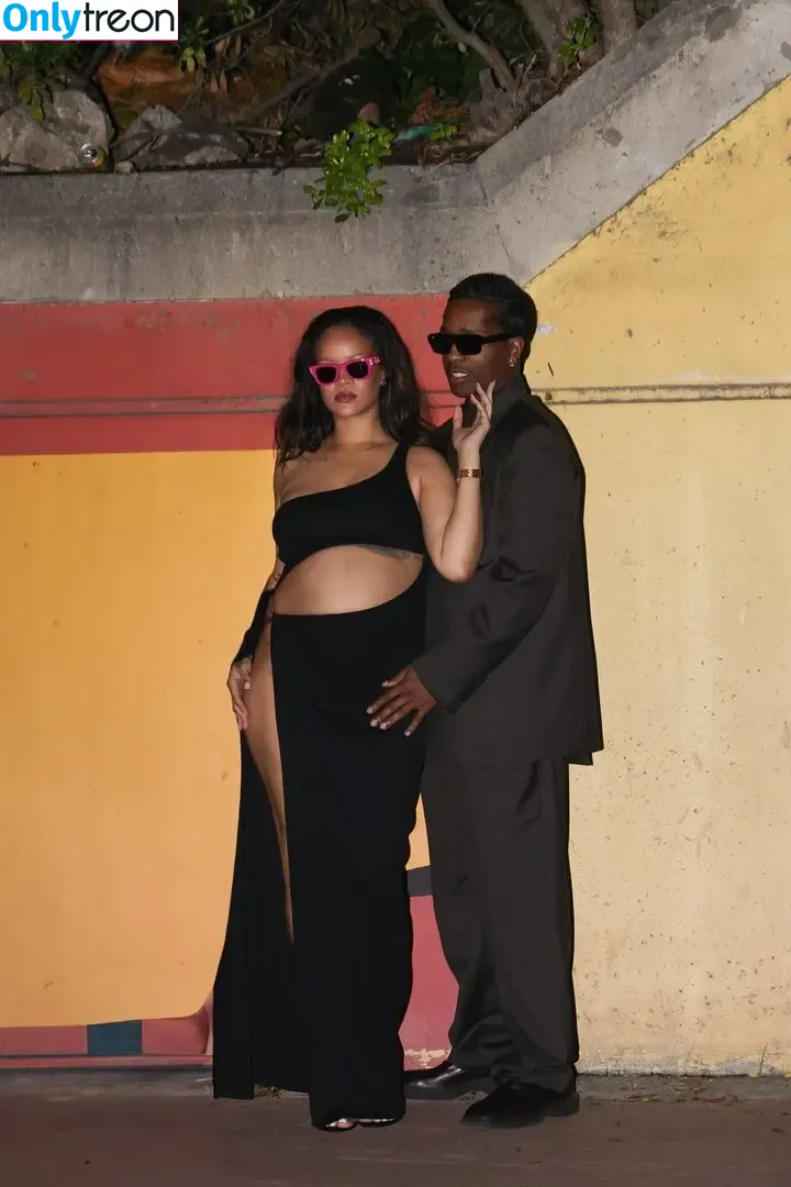 Rihanna nude photo #4581 (badgalriri)