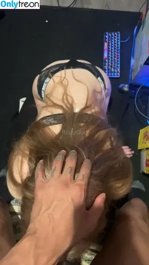  nude photo #0001