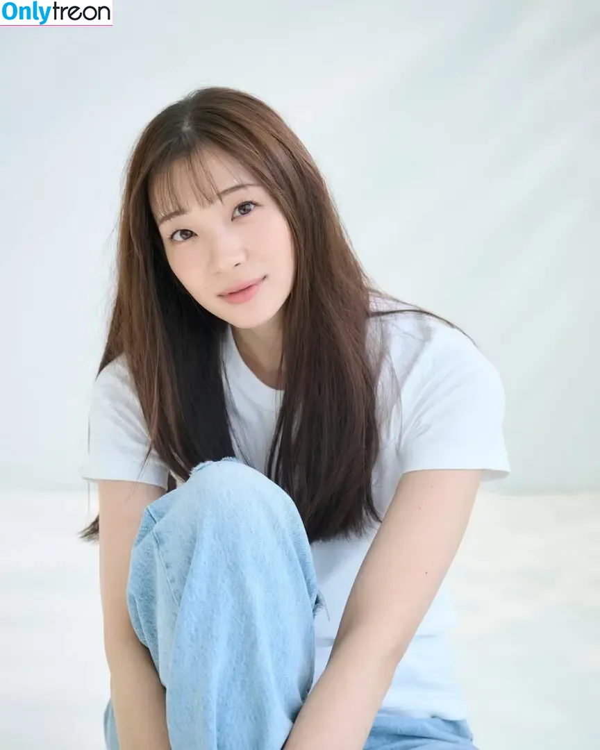 Rika Adachi nude photo #0026 (adacchee)