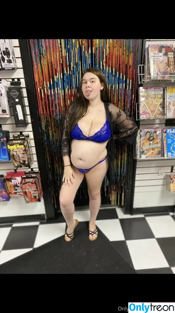 Rileelovee nude photo #0016 (Rilee Love / rrileylove)