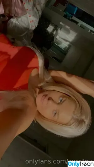 Riley Steele / rileyxinsta / xxxRiley nude photo #0218