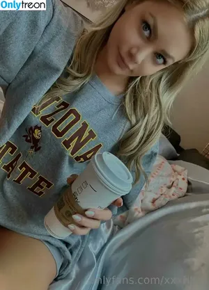 Riley Steele / rileyxinsta / xxxRiley nude photo #0414