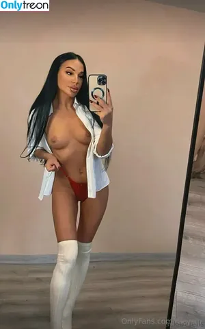 rileysin / rileysinn nude photo #0054