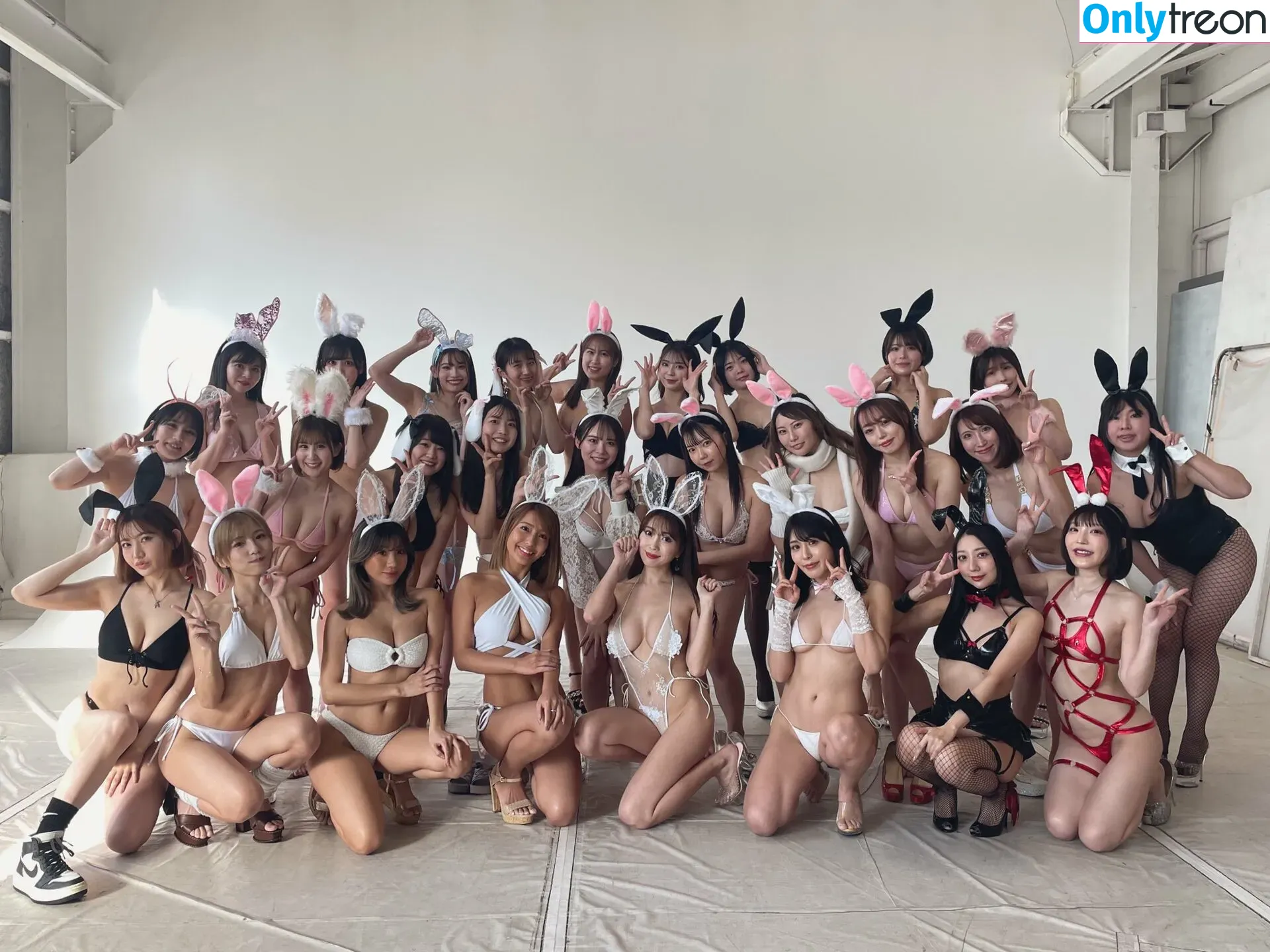 Rina Hashimoto nude photo #0034 (hashimoto_rina_ / rinasketch / 橋本梨菜)