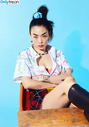 Rina Sawayama / rinasonline / soyjotaeme nude photo #0136