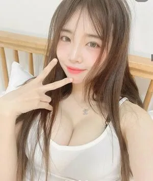 Rina / momorina / rinajvlog nude photo #0092