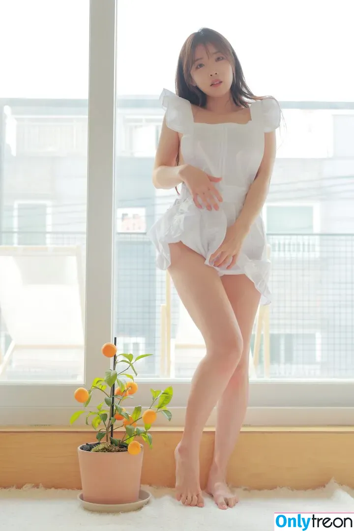 Rina nude photo #0063 (momorina / rinajvlog)