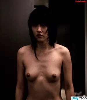Rinko Kikuchi / rinkokikuchi nude photo #0027