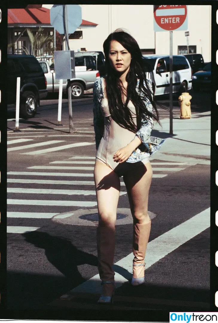 Rinko Kikuchi nude photo #0022 (rinkokikuchi)