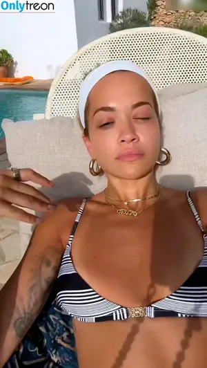 Rita Ora / ritaora / ritaoraeu nude photo #5302
