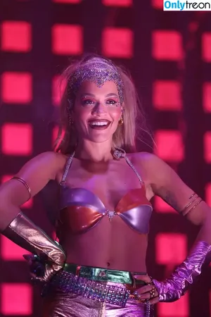 Rita Ora / ritaora / ritaoraeu nude photo #5365
