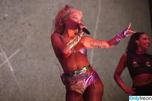 Rita Ora / ritaora / ritaoraeu nude photo #5366