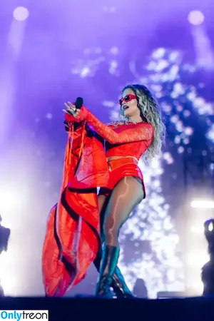 Rita Ora / ritaora / ritaoraeu nude photo #5398