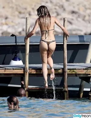 Rita Ora / ritaora / ritaoraeu nude photo #5439
