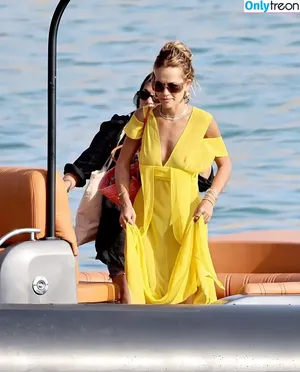 Rita Ora / ritaora / ritaoraeu nude photo #5456