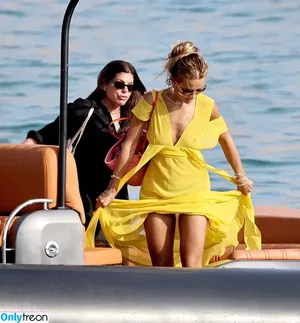 Rita Ora / ritaora / ritaoraeu nude photo #5460
