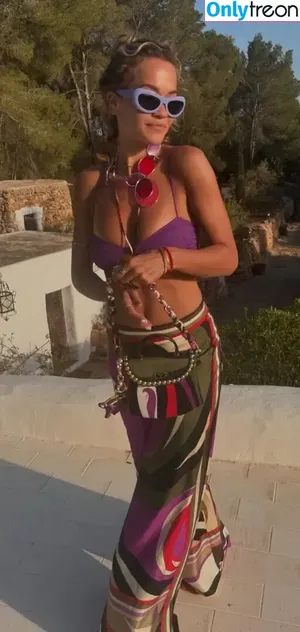 Rita Ora / ritaora / ritaoraeu nude photo #5482