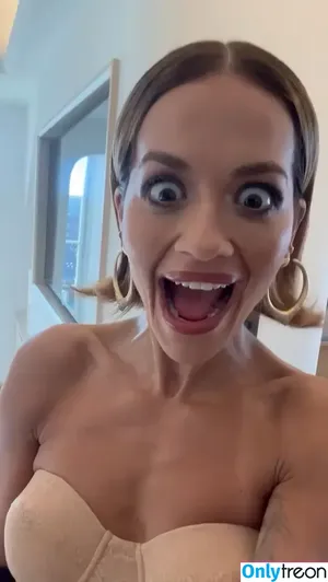 Rita Ora / ritaora / ritaoraeu nude photo #5616