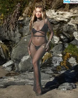 Rita Ora / ritaora / ritaoraeu nude photo #5620