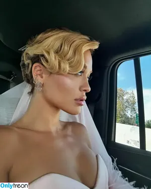 Rita Ora / ritaora / ritaoraeu nude photo #5664