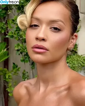 Rita Ora / ritaora / ritaoraeu nude photo #5666