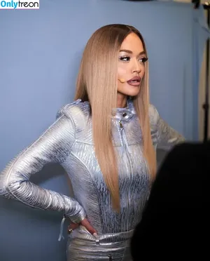 Rita Ora / ritaora / ritaoraeu nude photo #5683