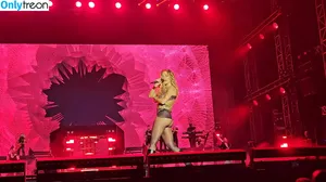 Rita Ora / ritaora / ritaoraeu nude photo #5729