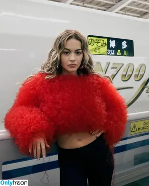 Rita Ora / ritaora / ritaoraeu nude photo #5864