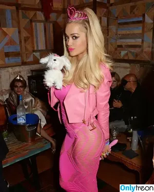 Rita Ora / ritaora / ritaoraeu nude photo #5908