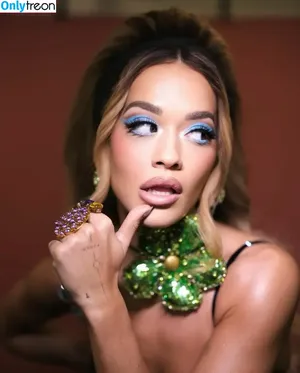 Rita Ora / ritaora / ritaoraeu nude photo #5936